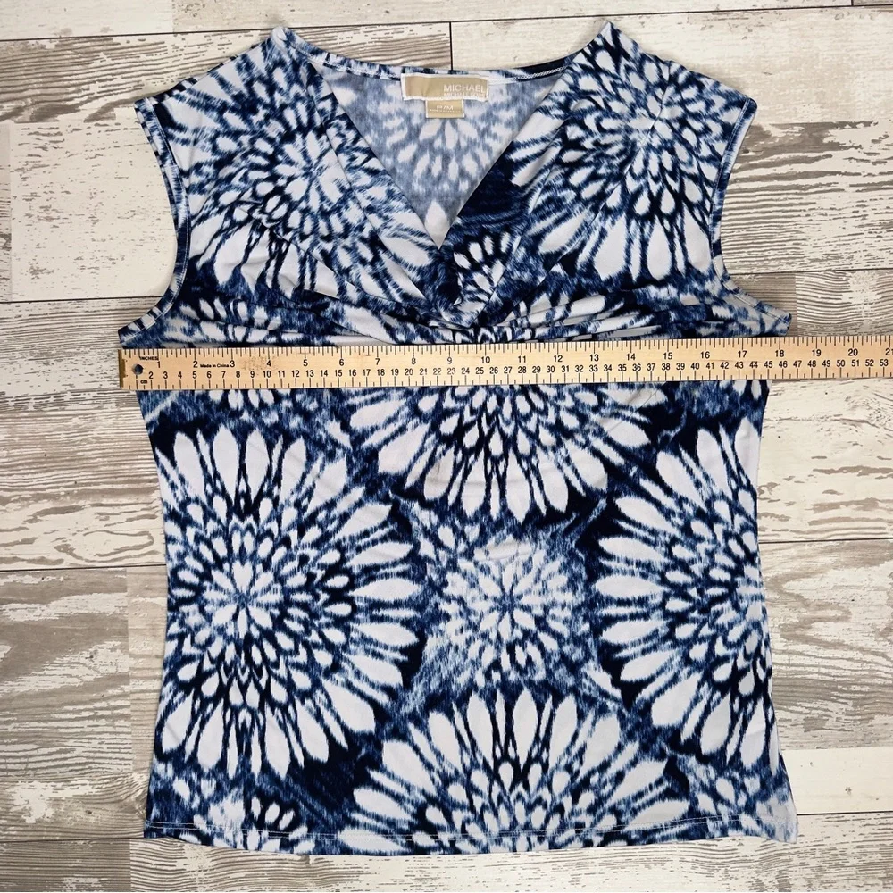 Michael Kors Petite Medium Sleeveless Abstract Floral‎ Top Blue White V-Neck